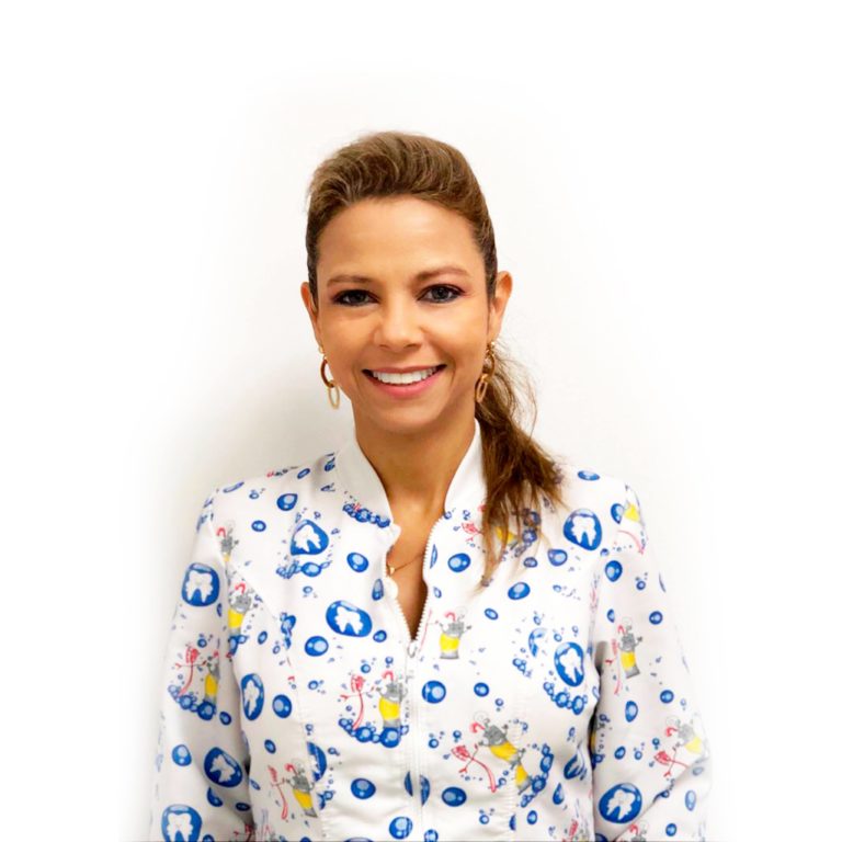 Odontología.ortodoncia.periodoncia.endodoncia.dientes.salud oral.medico.odontólogo.ortodoncista.caries.dolo de muela.dolor de diente.dolor.endodoncista.muela.diente.molar.odontologo.diseño de sonrisa.sonreir.sonrisa.carillas.carillas dentales.dentlales